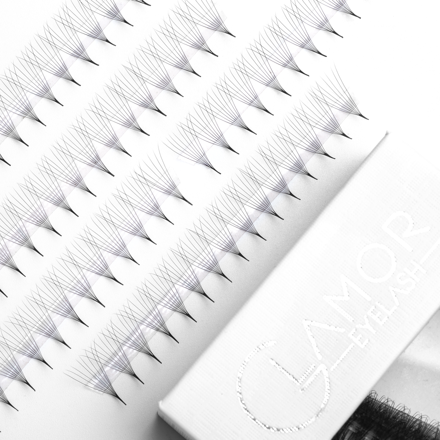 6D 0.07, 7D 0.05, 8D 0.05 Ultra-speed Promade fans GLAMOREYELASH 500 FANS Promade Natural Fans Eyelashes Extensions | Handmade Individual Lashes of Mink Lashes - GlamorEyelash