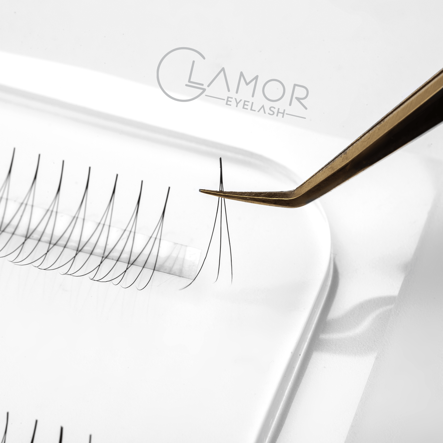 3D Ultra-speed Promade 1000 fans Paper box GLAMOREYELASH Promade Natural Fans Eyelashes Extensions | Handmade Individual Lashes 0.07mm of Mink Lashes - GlamorEyelash