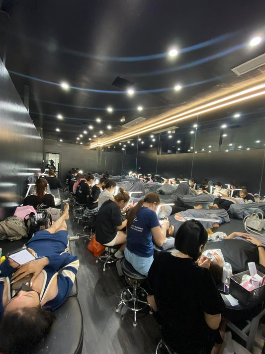 What Causes Eyelash Extensions to Fall Out Quickly? Common Mistake #7!