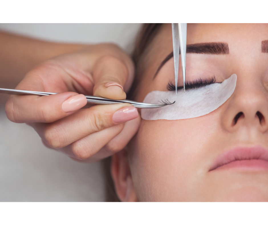 What is a fairy wing eyelash extension?