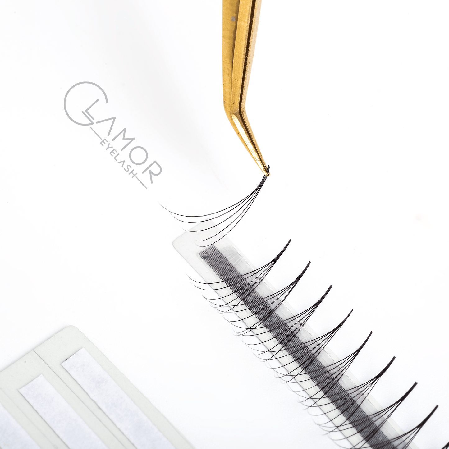 4D Ultra-speed Promade fans GLAMOREYELASH 500 FANS Promade Natural Fans Eyelashes Extensions | Handmade Individual Lashes 0.07mm of Mink Lashes - GlamorEyelash 