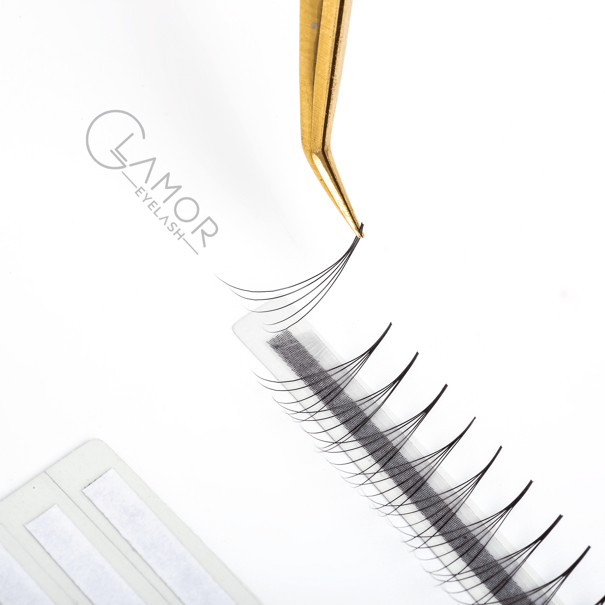 4D Ultra-speed Promade fans GLAMOREYELASH 500 FANS Promade Natural Fans Eyelashes Extensions | Handmade Individual Lashes 0.07mm of Mink Lashes - GlamorEyelash 