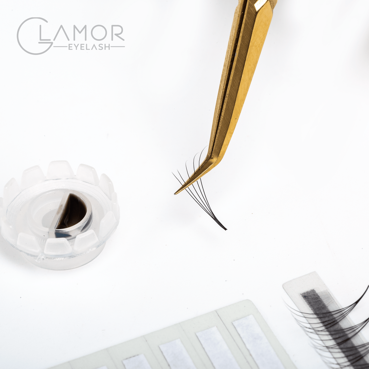 16D Ultra-speed Promade 1000 fans Paper box GLAMOREYELASH Promade Natural Fans Eyelashes Extensions | Handmade Individual Lashes 0.03mm of Mink Lashes - GlamorEyelash 